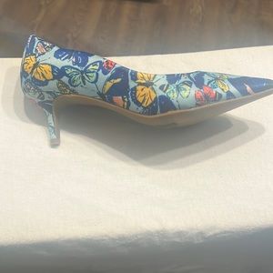 Cushion Walk Butterfly Pumps 8 1/2